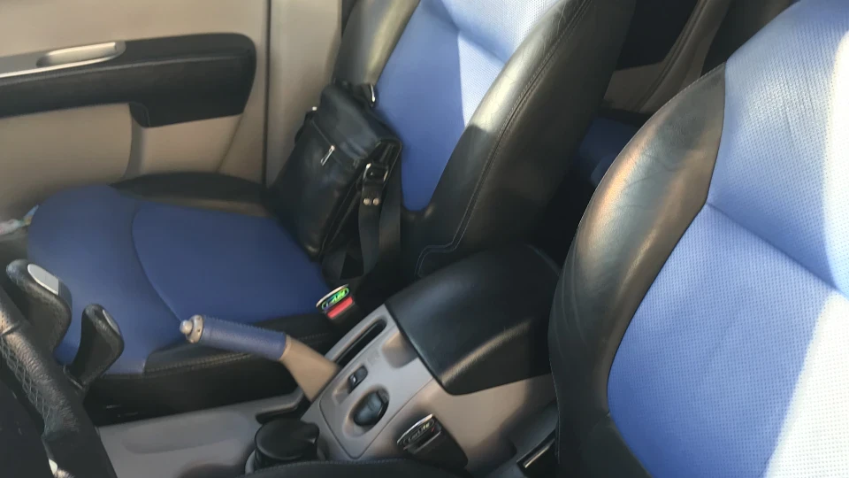 Mitsubishi L200 2