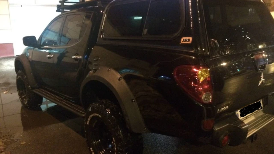 Mitsubishi L200 2