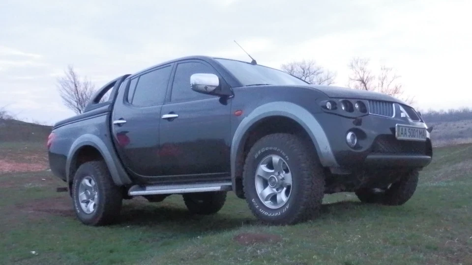Mitsubishi L200 4