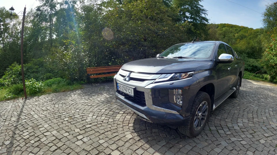 Mitsubishi L200 2.4