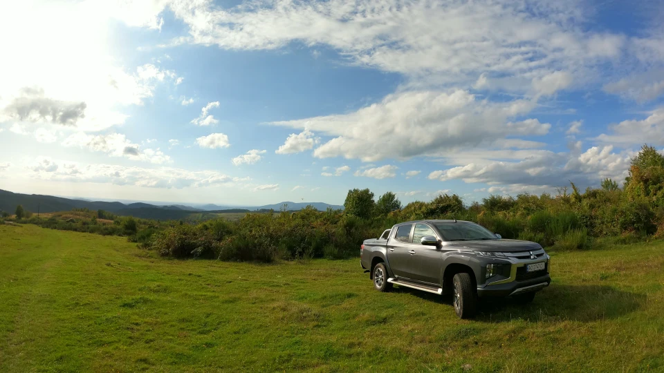 Mitsubishi L200 2.4 4