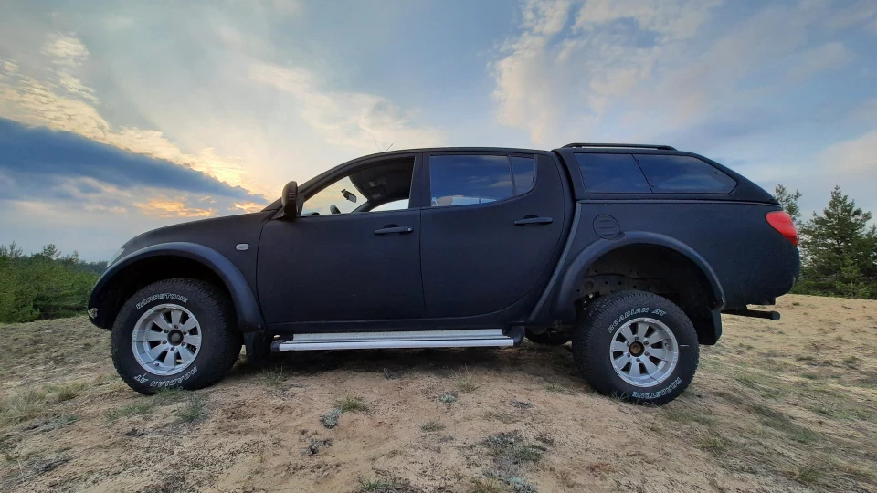 Mitsubishi L200 2.5 turbo diesel 2