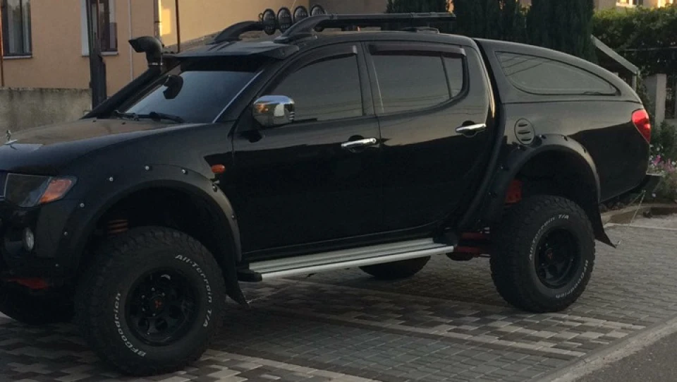 Mitsubishi L200 Бугай 2