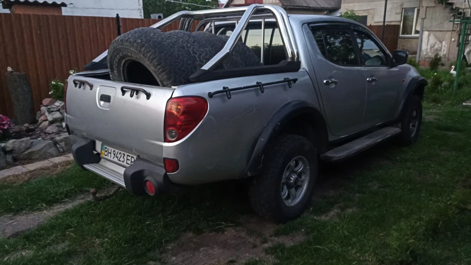 Mitsubishi L200 джек рос 2