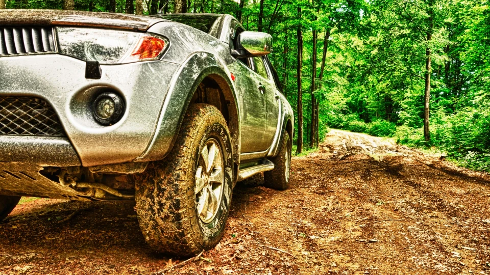 Mitsubishi L200 їжачок 2
