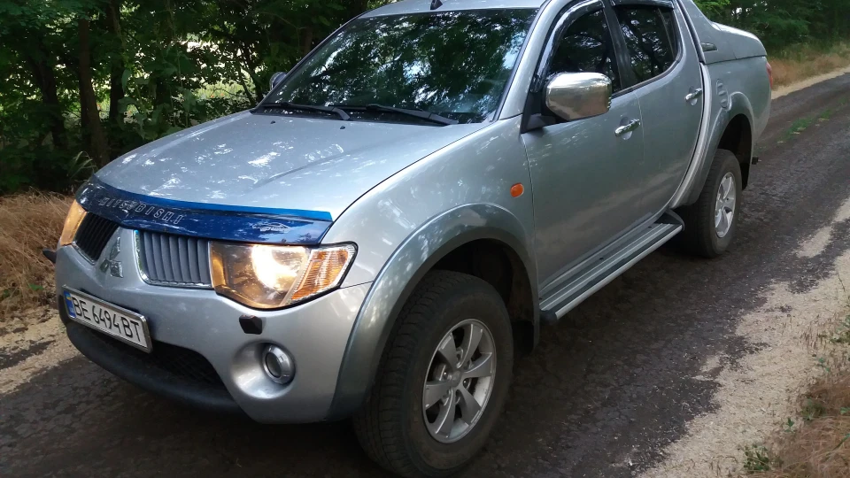 Mitsubishi L200 Люся_intense_