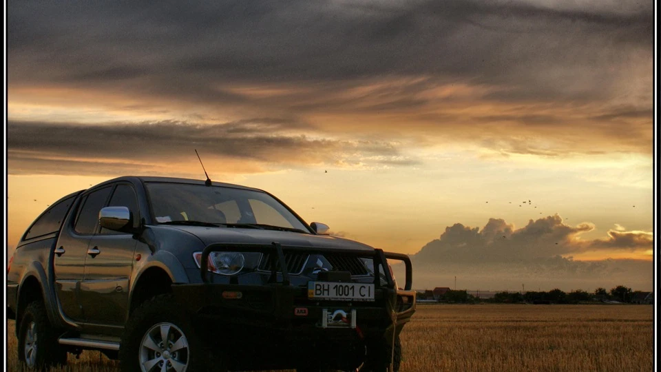 Mitsubishi L200 Mantis religiosa 4