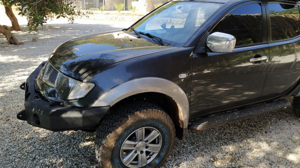 Mitsubishi L200 Quarantine 2