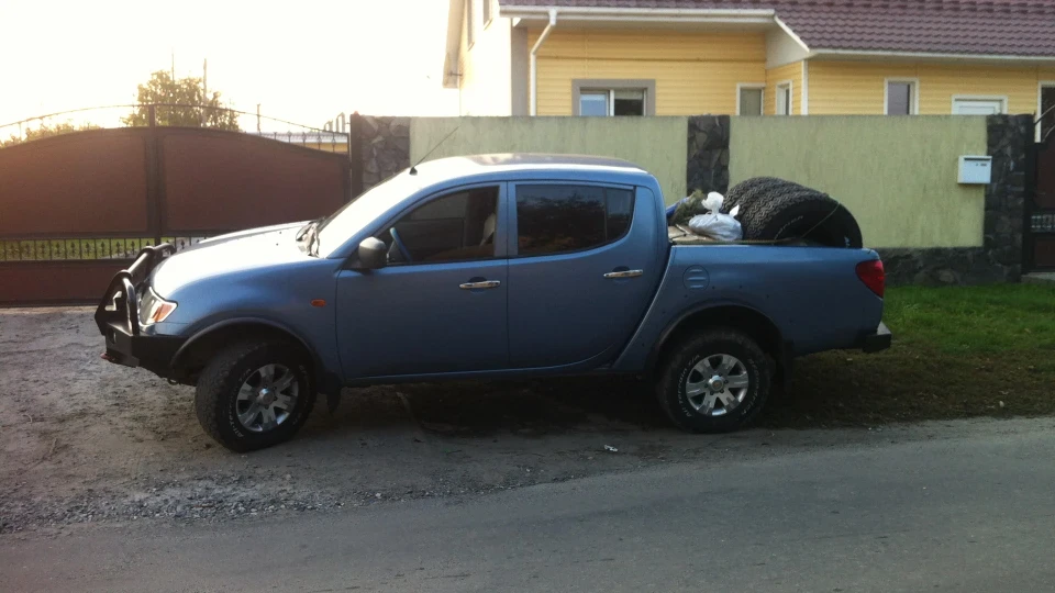 Mitsubishi L200 робочий віслюк 3