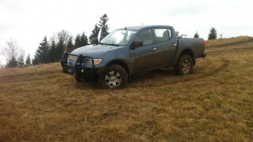 Mitsubishi L200 робочий віслюк 5