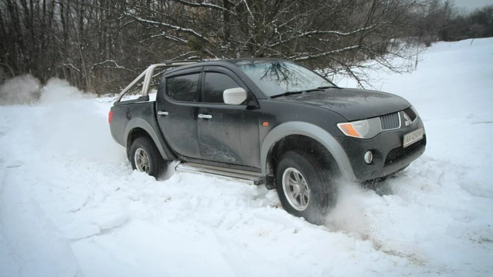 Mitsubishi L200 танчик початкового рівня 3