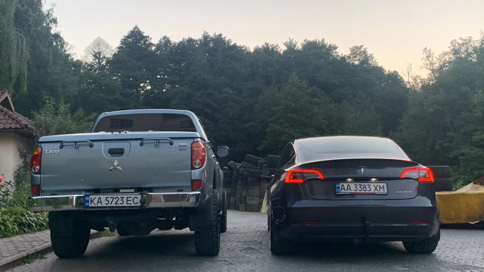 Mitsubishi L200 трактор 3