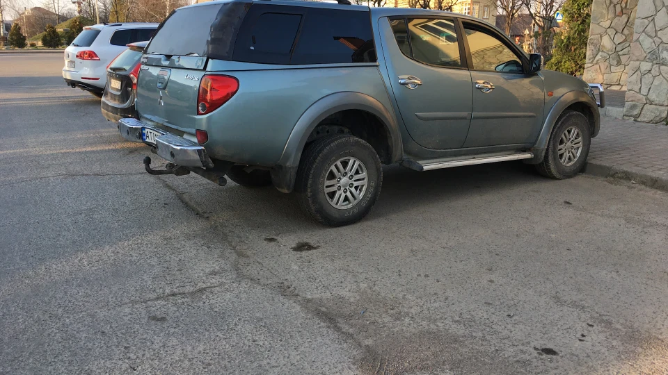 Mitsubishi L200 Тритон Льолік 2