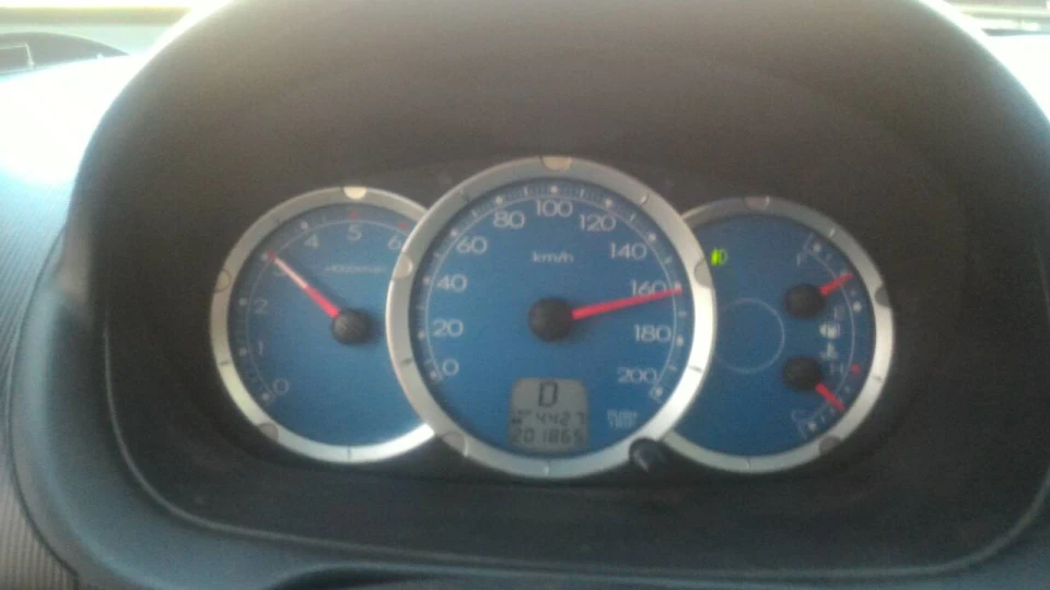Mitsubishi L200 Спалах 4