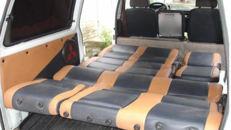 Mitsubishi L300 (Білий кубик) 4
