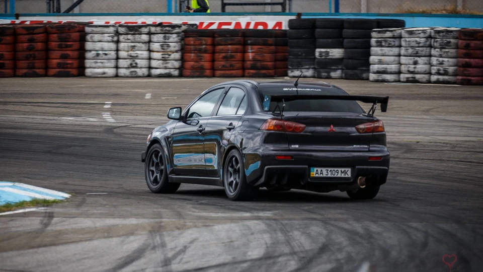 Mitsubishi Lancer Evolution 2