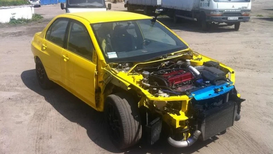 Mitsubishi Lancer Evolution 2