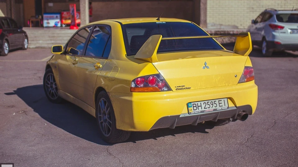 Mitsubishi Lancer Evolution 5