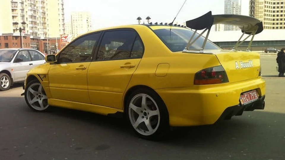 Mitsubishi Lancer Evolution 2