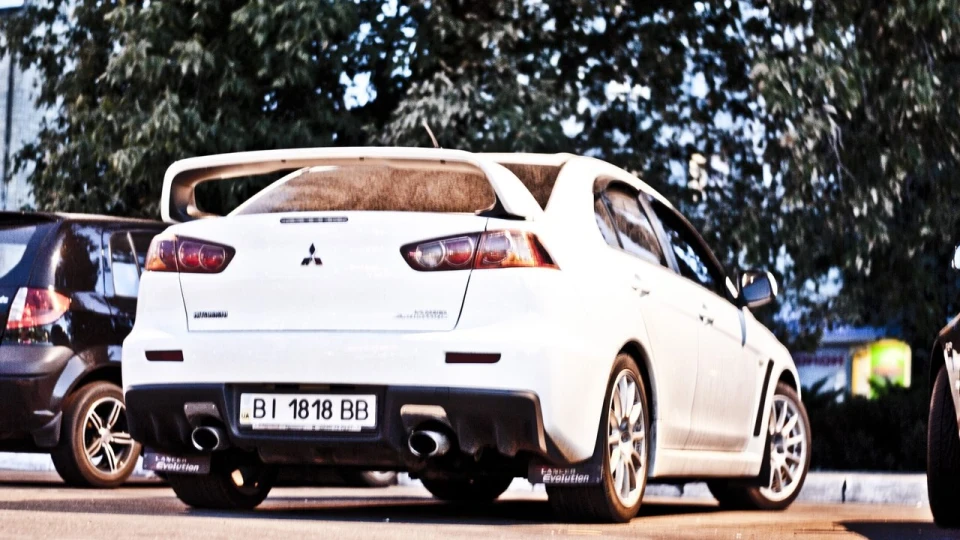 Mitsubishi Lancer Evolution 2