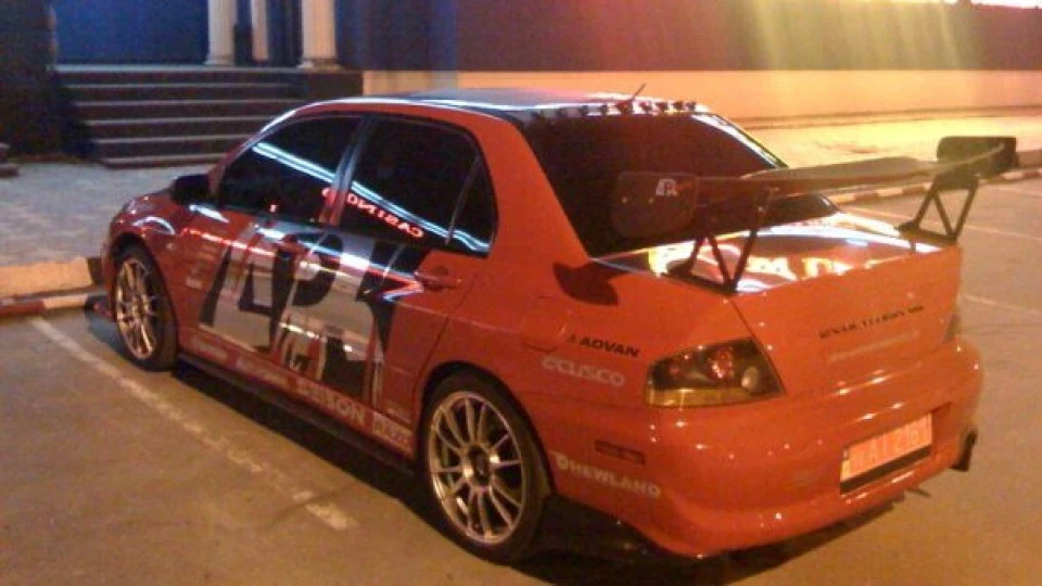 Mitsubishi Lancer Evolution 2.0 турбо
