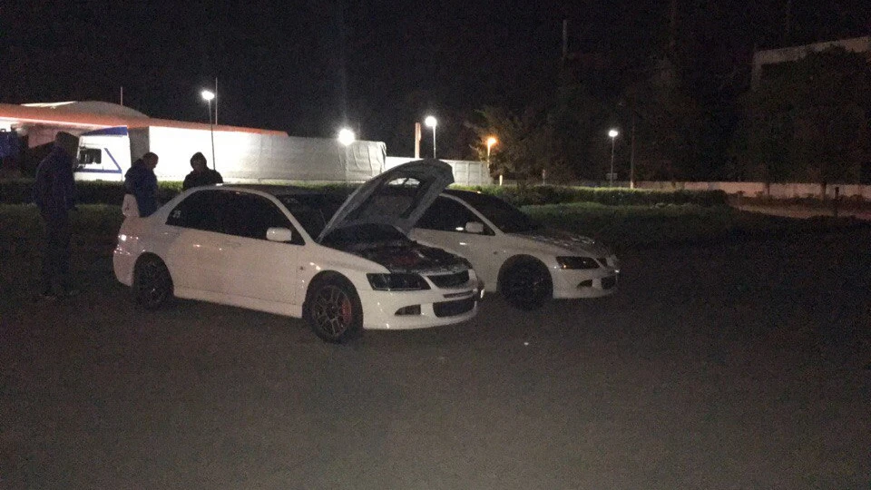 Mitsubishi Lancer Evolution 2.0турбо 4
