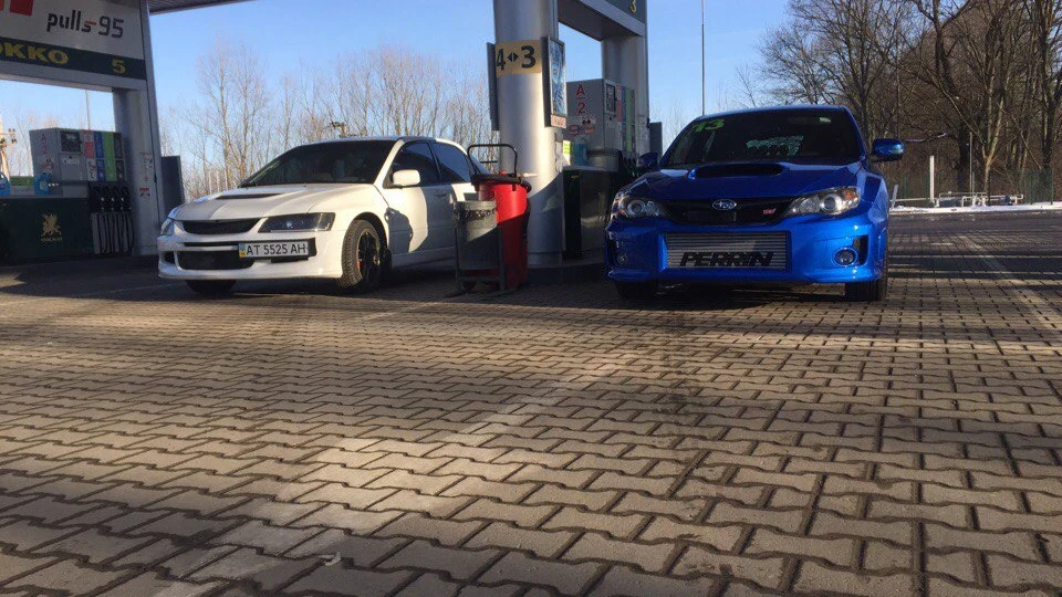 Mitsubishi Lancer Evolution 2.0турбо 5