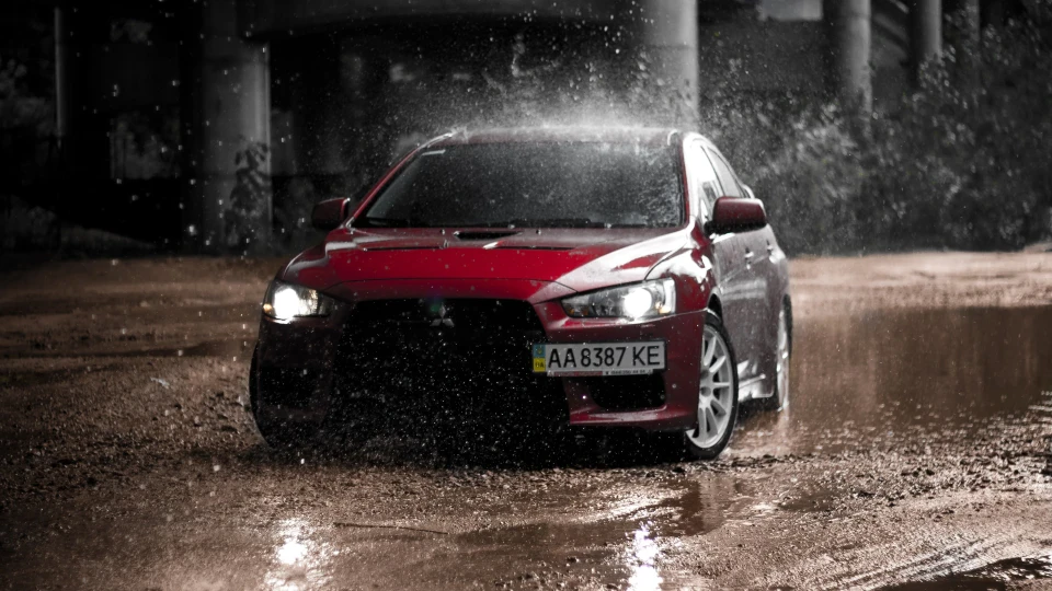 Mitsubishi Lancer Evolution 360 2