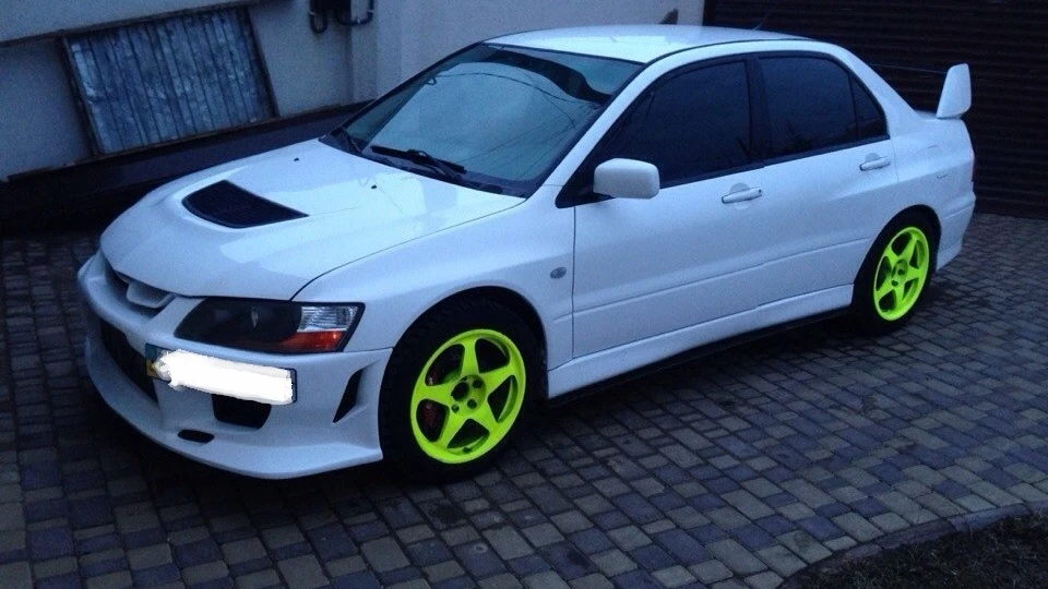 Mitsubishi Lancer Evolution Біла Єва ) 2