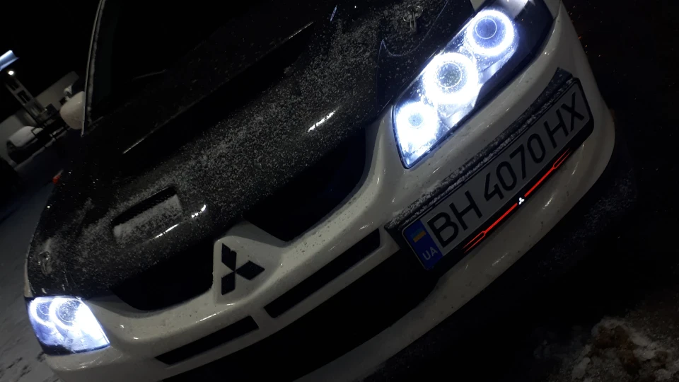Mitsubishi Lancer Evolution Біляш