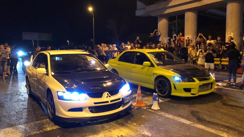 Mitsubishi Lancer Evolution Біляш 3