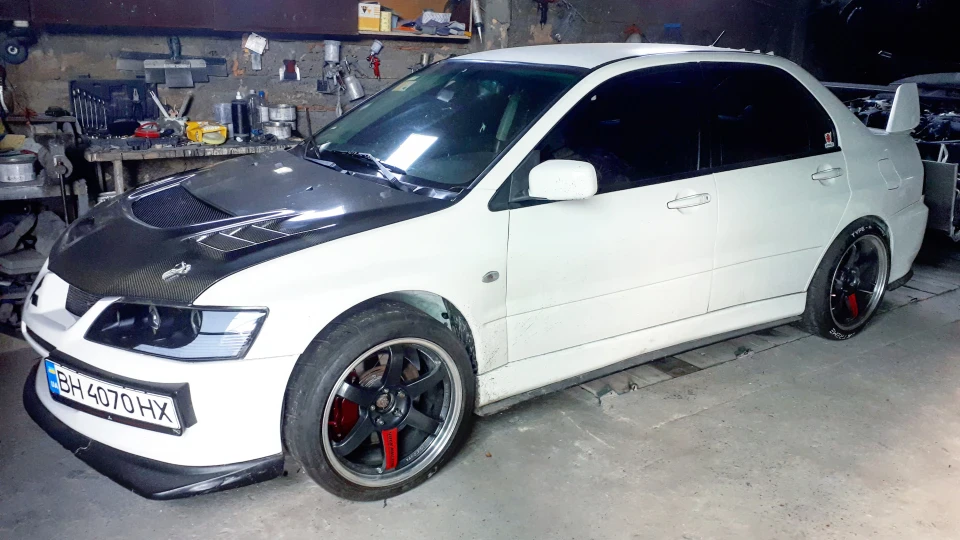 Mitsubishi Lancer Evolution Біляш 5