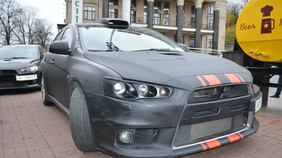 Mitsubishi Lancer Evolution Чорний матовий. 4