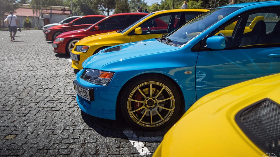 Mitsubishi Lancer Evolution ДЕРЕЗЬКА Су4к@ 2