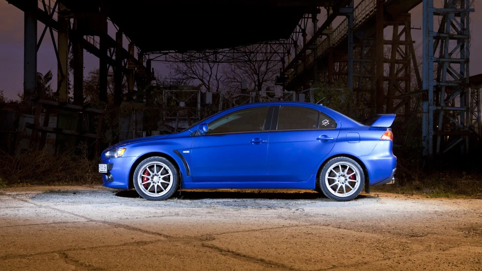 Mitsubishi Lancer Evolution Друзі її звуть Синяк 4