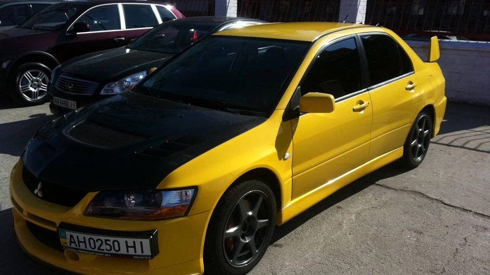 Mitsubishi Lancer Evolution EVO жовток;)