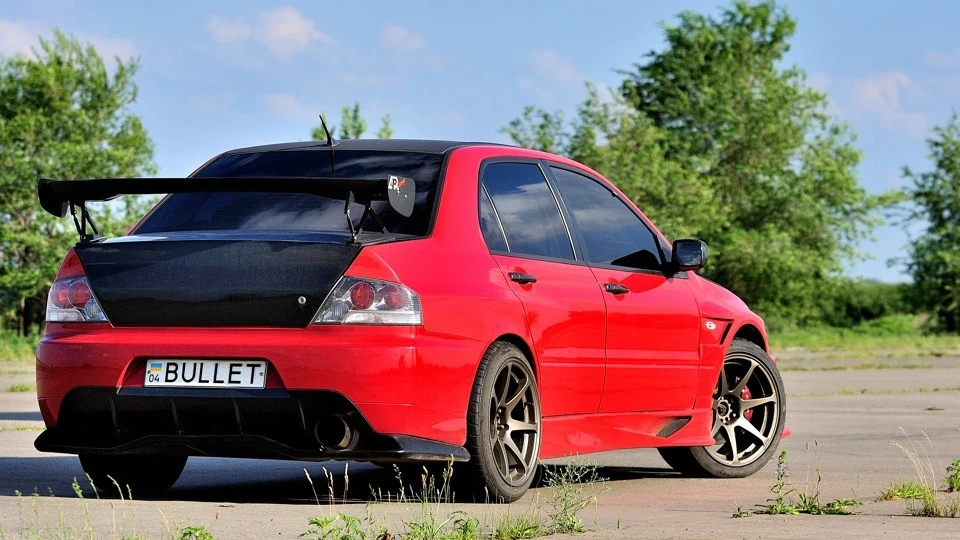Mitsubishi Lancer Evolution IX 炭素 3