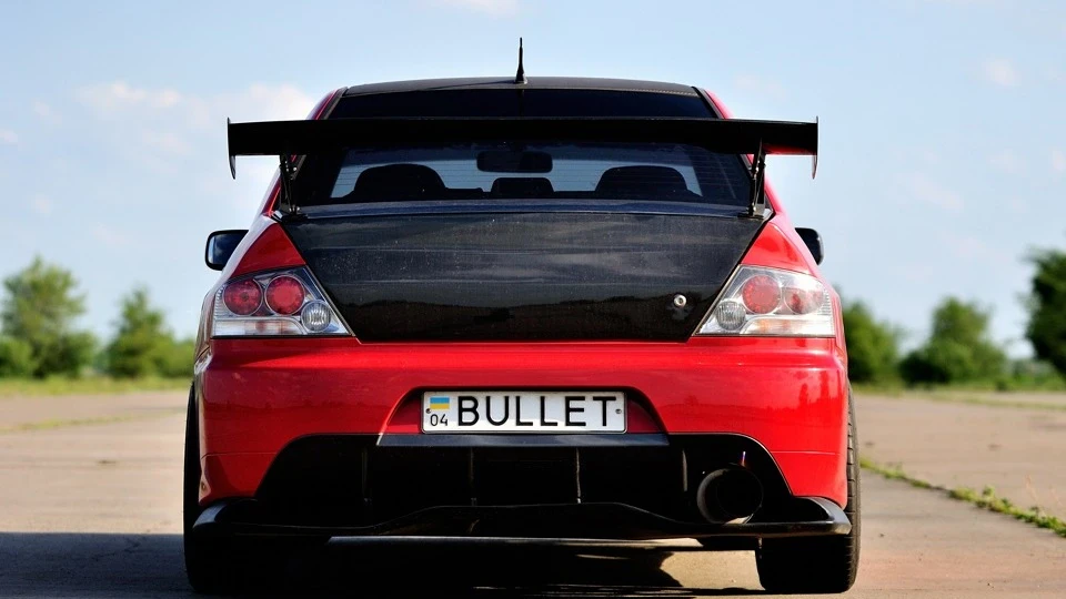 Mitsubishi Lancer Evolution IX 炭素 5