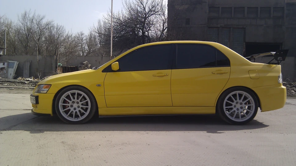 Mitsubishi Lancer Evolution IX
