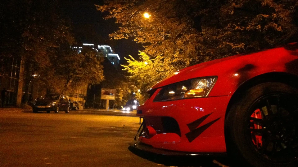 Mitsubishi Lancer Evolution IX 5