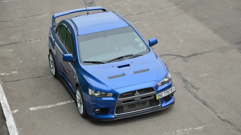 Mitsubishi Lancer Evolution JDM inside 3