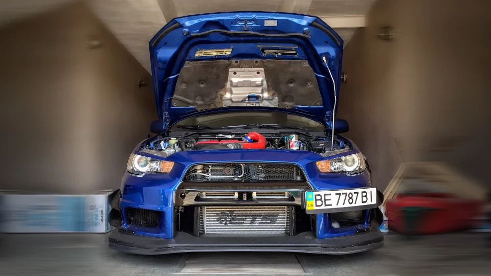 Mitsubishi Lancer Evolution JDM inside 4