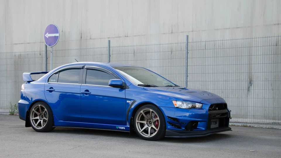 Mitsubishi Lancer Evolution JDM inside 5