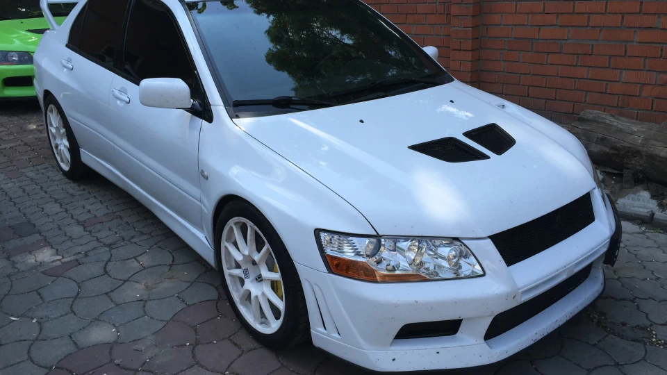 Mitsubishi Lancer Evolution кірка 3