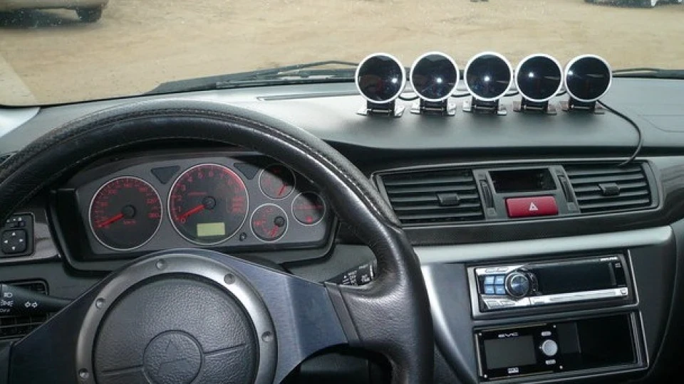 Mitsubishi Lancer Evolution lX 4