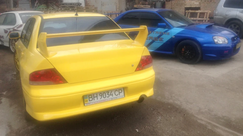 Mitsubishi Lancer Evolution Only Stock 2