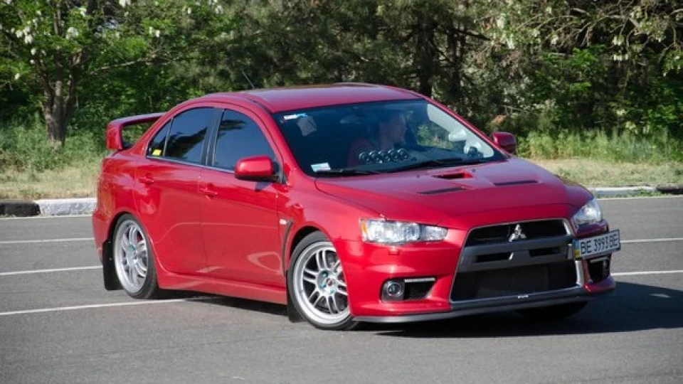 Mitsubishi Lancer Evolution SST 5