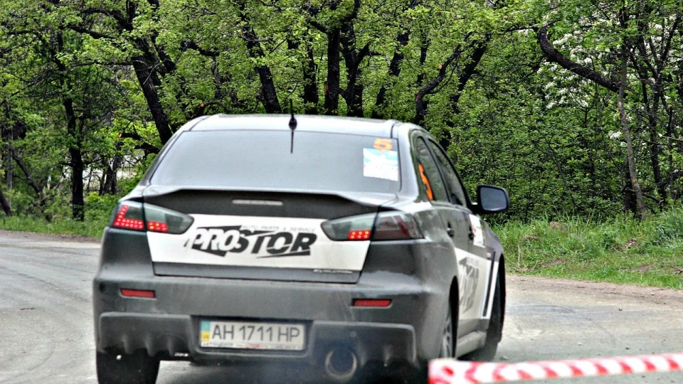 Mitsubishi Lancer Evolution SST 5