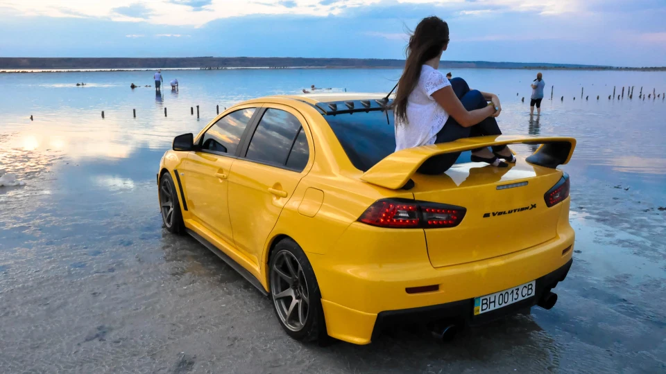 Mitsubishi Lancer Evolution Yellow Devil 5
