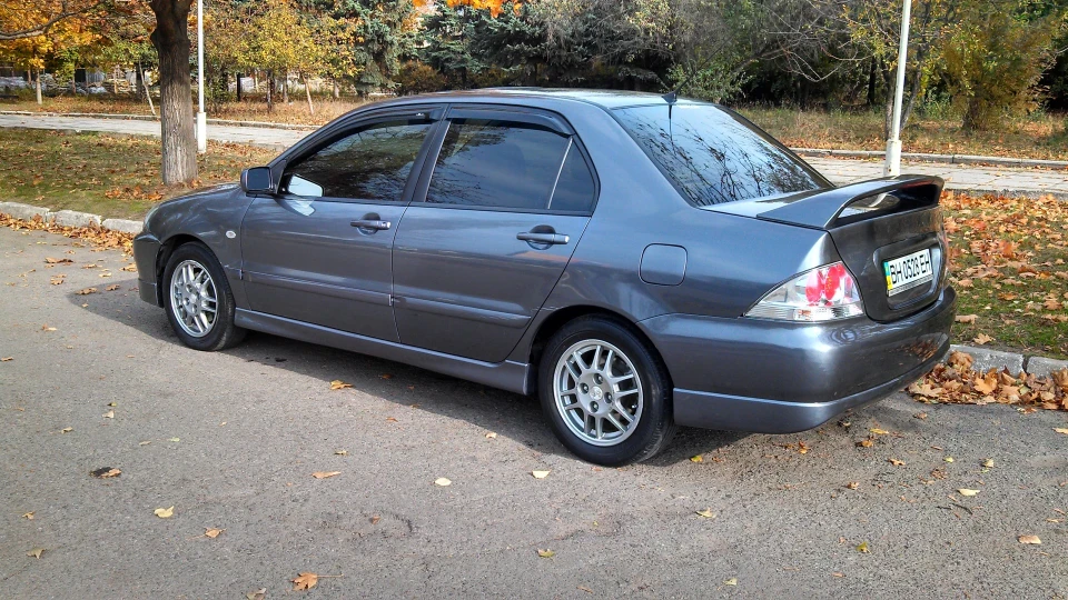 Mitsubishi Lancer Ralliart 2